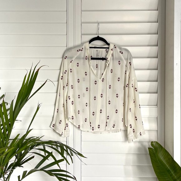 Nordstrom GF Collection Flowy Peasant Style Top - Picture 1 of 5